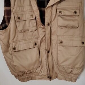 NWOT Men’s L Khaki Multi Pocket F& S Lined Vest field and stream